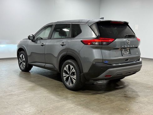 Used 2023 Nissan Rogue SV image 6