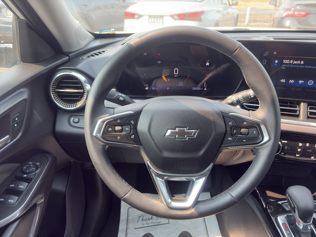 Used 2025 Chevrolet Trax ACTIV w/ Driver Confidence Package FWD image 14