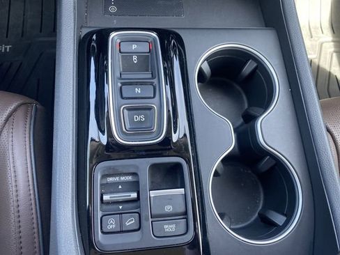 Certified 2024 Honda Pilot Elite image 37