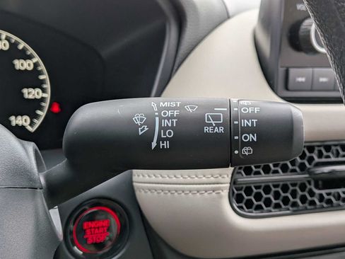 Certified 2025 Honda HR-V LX image 24