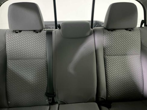 Used 2020 Toyota Tacoma SR5 AWD/4WD image 13