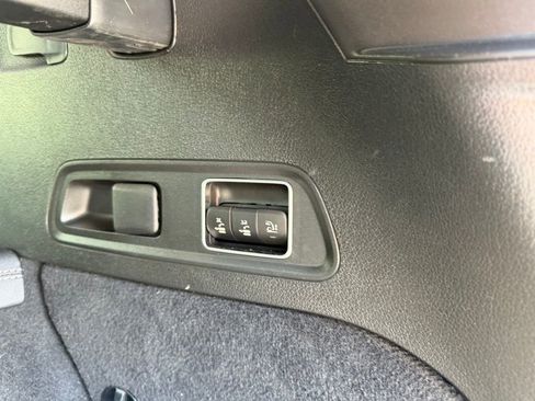 Used 2021 Mercedes-Benz GLS 450 4MATIC image 46