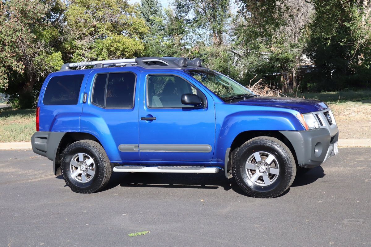 Used 2012 Nissan Xterra PRO-4X AWD/4WD image 2
