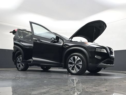 Certified 2023 Nissan Rogue SV w/ SV Premium B Package AWD/4WD image 55