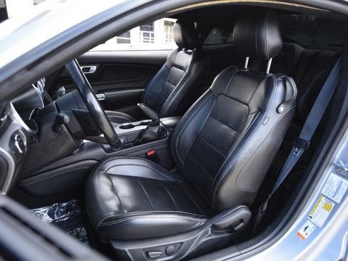 Used 2020 Ford Mustang GT Premium w/ Equipment Group 401A image 12