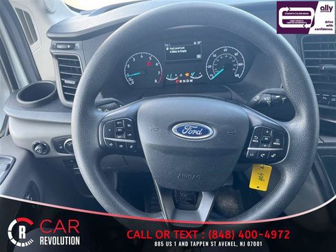 Used 2023 Ford Transit 250 Medium Roof AWD image 17