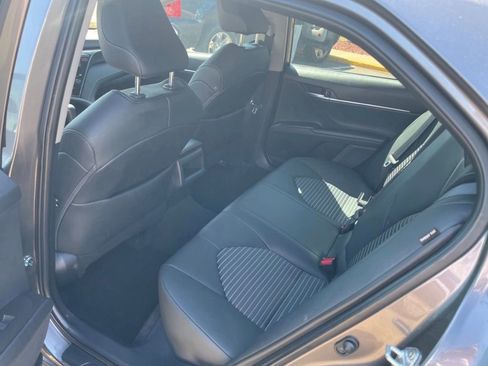 Used 2023 Toyota Camry SE FWD image 10