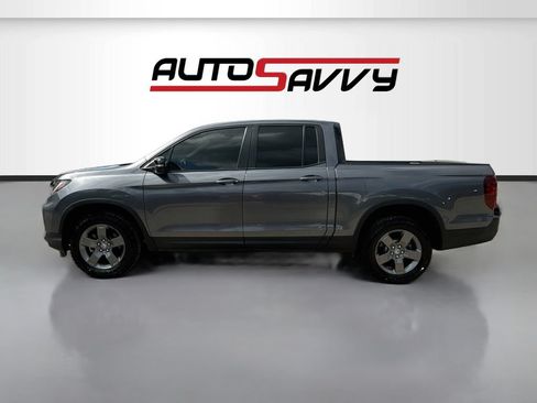 Used 2025 Honda Ridgeline TrailSport image 4