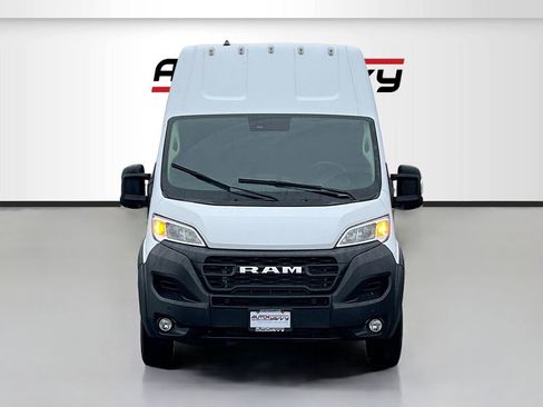 Used 2024 RAM ProMaster 3500 w/ Safety Group FWD image 2