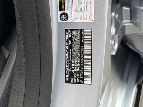 Used 2021 Mercedes-Benz AMG GT 43 w/ Driver Assistance Package image 38