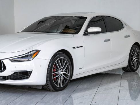 Used 2018 Maserati Ghibli S GranLusso AWD/4WD image 68