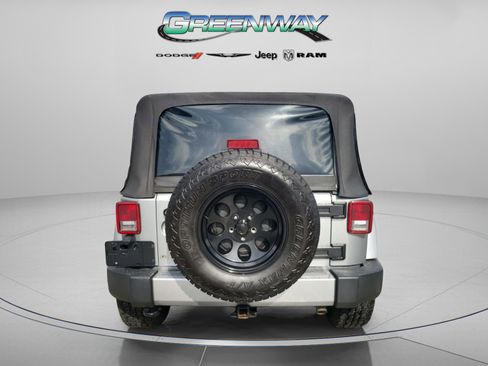 Used 2017 Jeep Wrangler Sahara w/ Connectivity Group image 3