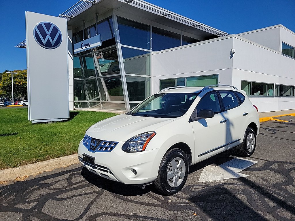 Used 2015 Nissan Rogue S w/ Convenience Package AWD/4WD image 1