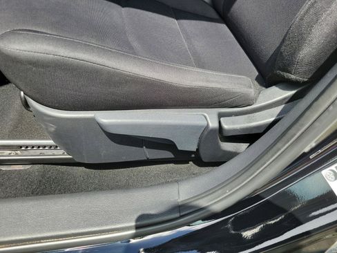Used 2024 Nissan Sentra S FWD image 19