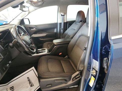 Used 2020 Chevrolet Colorado LT AWD/4WD image 6