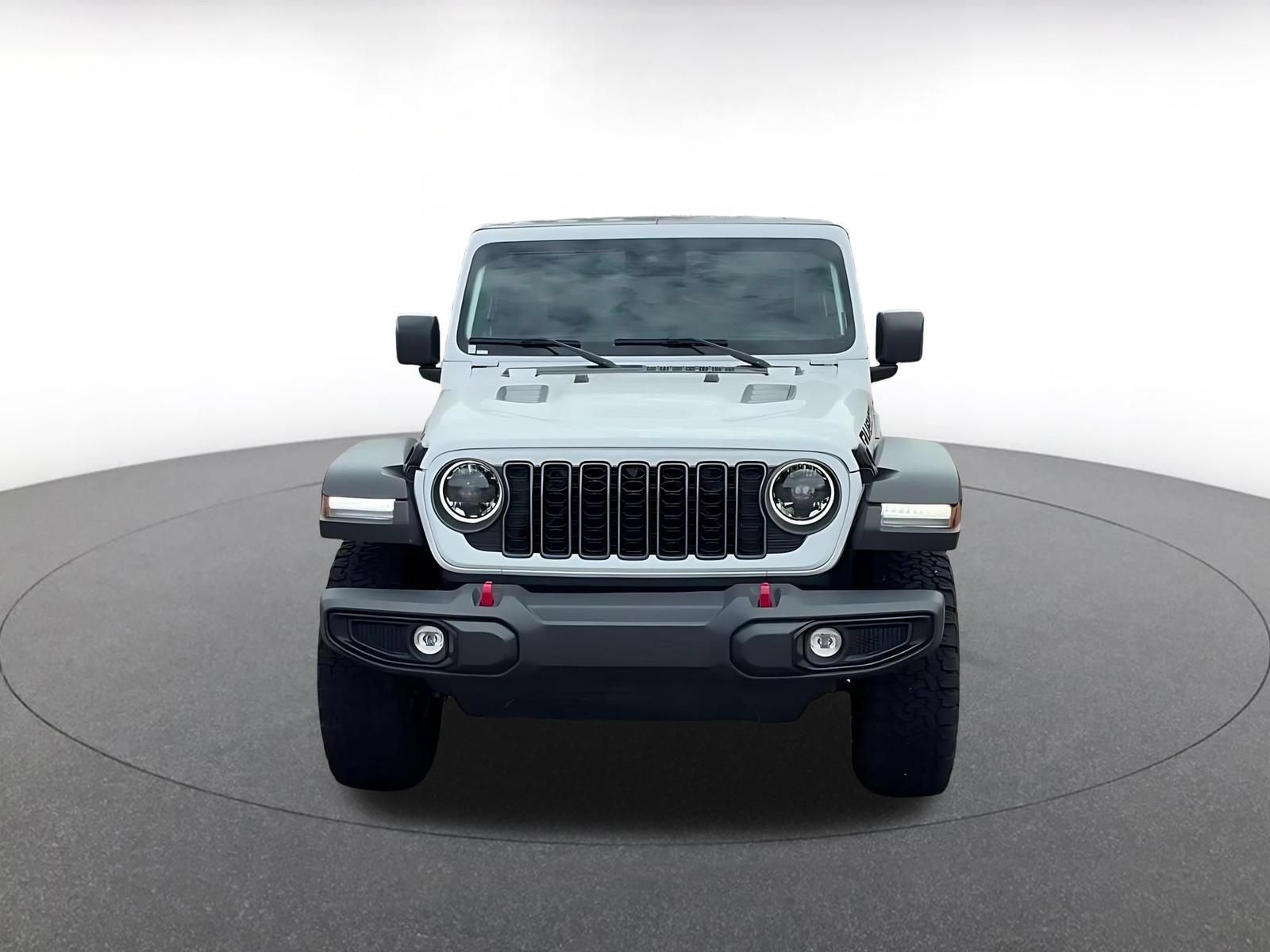 Used 2025 Jeep Wrangler Unlimited Rubicon AWD/4WD image 4
