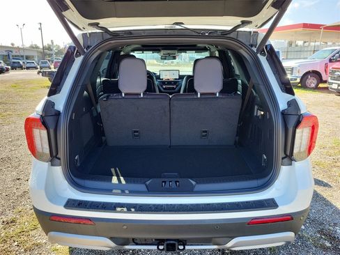 New 2026 Ford Explorer Platinum image 20