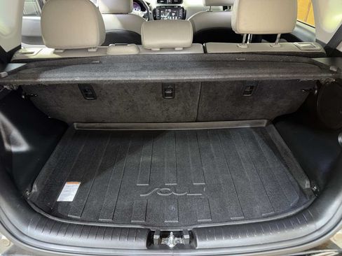Used 2016 Kia Soul + w/ Primo Package FWD image 14