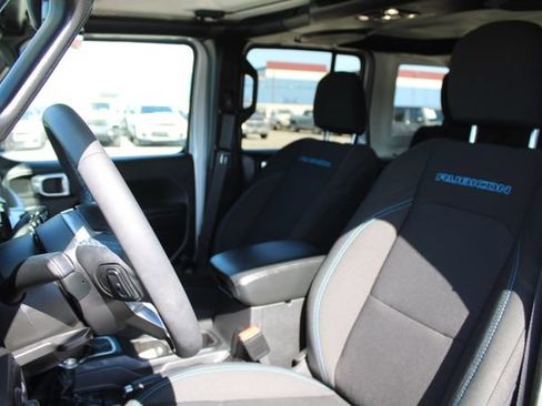 Used 2023 Jeep Wrangler Unlimited Rubicon 4xe AWD/4WD image 48
