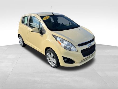 Used 2014 Chevrolet Spark LT image 8