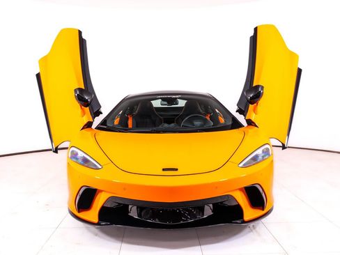 New 2026 McLaren GTS RWD image 9