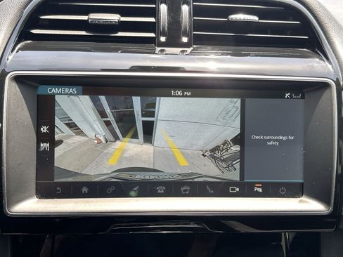 Used 2020 Jaguar F-PACE Premium AWD/4WD image 27