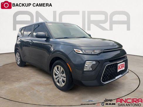 Used 2021 Kia Soul LX image 1