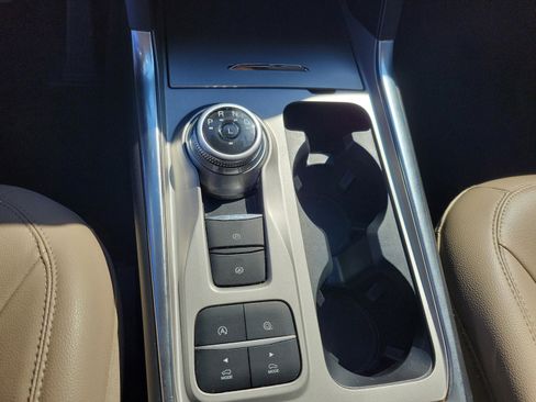 Used 2023 Ford Explorer Limited w/ Equipment Group 301A image 21