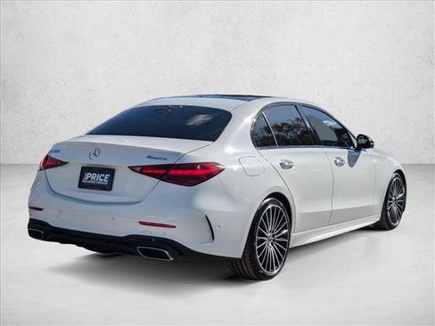 Used 2022 Mercedes-Benz C 300 4MATIC Sedan image 5