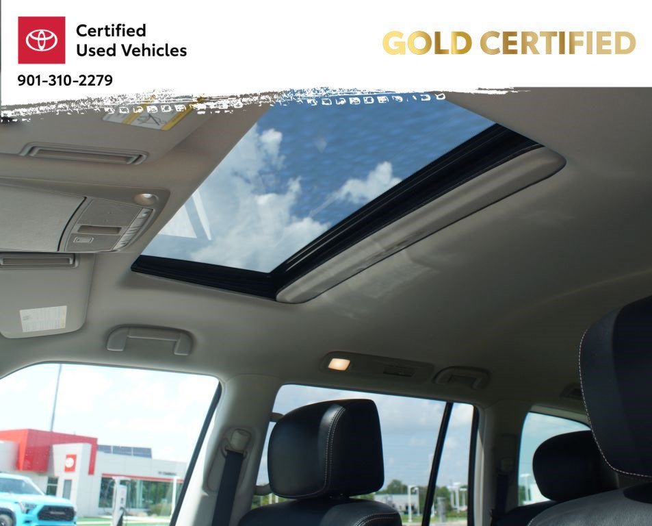 Used 2022 Nissan Armada Platinum RWD image 6