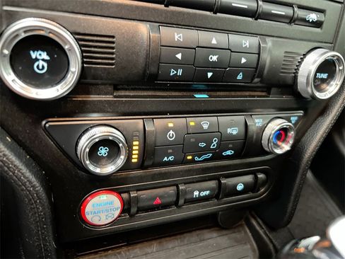 Used 2017 Ford Mustang Coupe image 15