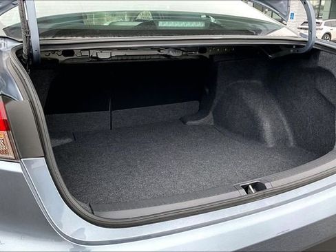 Used 2025 Toyota Corolla LE image 29