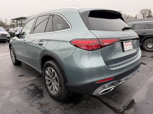 Used 2025 Mercedes-Benz GLC 300 4MATIC image 5