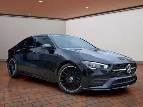 Used 2022 Mercedes-Benz CLA 250 image 3