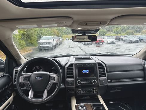 Used 2021 Ford Expedition Platinum AWD/4WD image 11