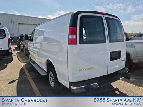 Used 2024 GMC Savana 2500 w/ Driver Convenience Package RWD image 4