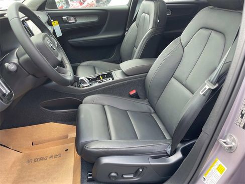 New 2026 Volvo XC40 B5 Plus w/ Protection Package Premier image 17