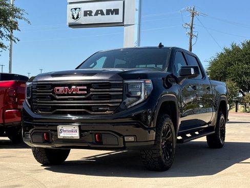 Used 2022 GMC Sierra 1500 AT4X AWD/4WD image 3