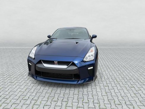 Used 2015 Nissan GT-R Premium AWD/4WD image 3