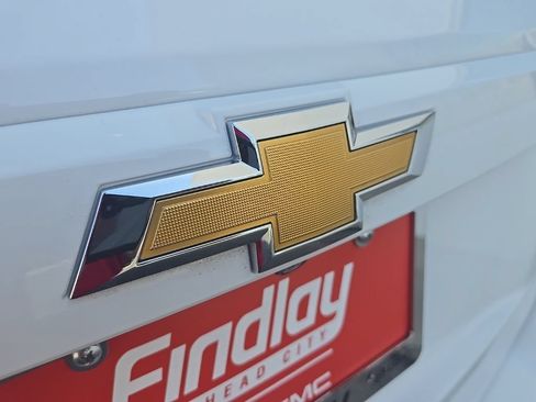 Certified 2021 Chevrolet Trax LT w/ LT Convenience Package FWD image 37