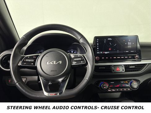 Certified 2024 Kia Forte GT-Line image 8