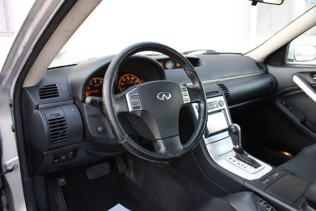 Used 2005 INFINITI G35 Sedan RWD image 2