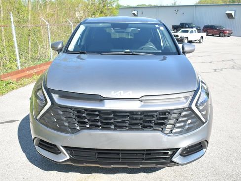 Used 2023 Kia Sportage LX AWD/4WD image 2