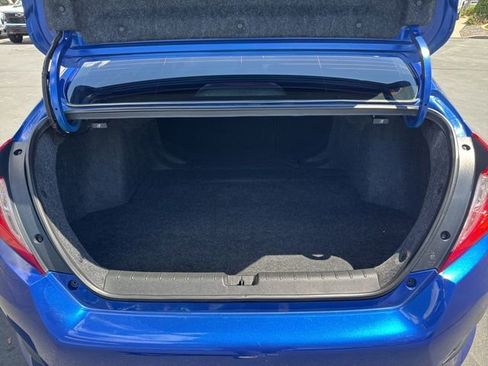 Used 2020 Honda Civic Sport image 11