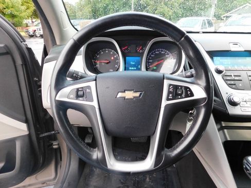 Used 2010 Chevrolet Equinox LT w/ Vehicle Interface Package AWD/4WD image 8