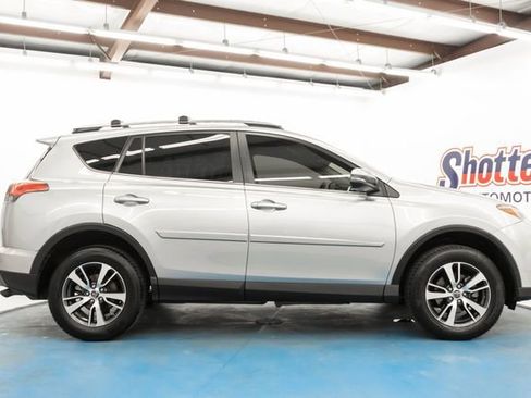 Used 2018 Toyota RAV4 XLE image 12