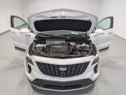 Used 2019 Cadillac XT4 Premium Luxury AWD/4WD image 13