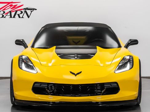 Used 2015 Chevrolet Corvette Z06 w/ 2LZ Preferred Equipment Group image 16