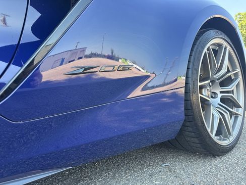 Used 2025 Chevrolet Corvette Z06 w/ Stealth Interior Trim Package RWD image 30