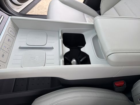 Used 2024 Hyundai Santa Fe Calligraphy image 28